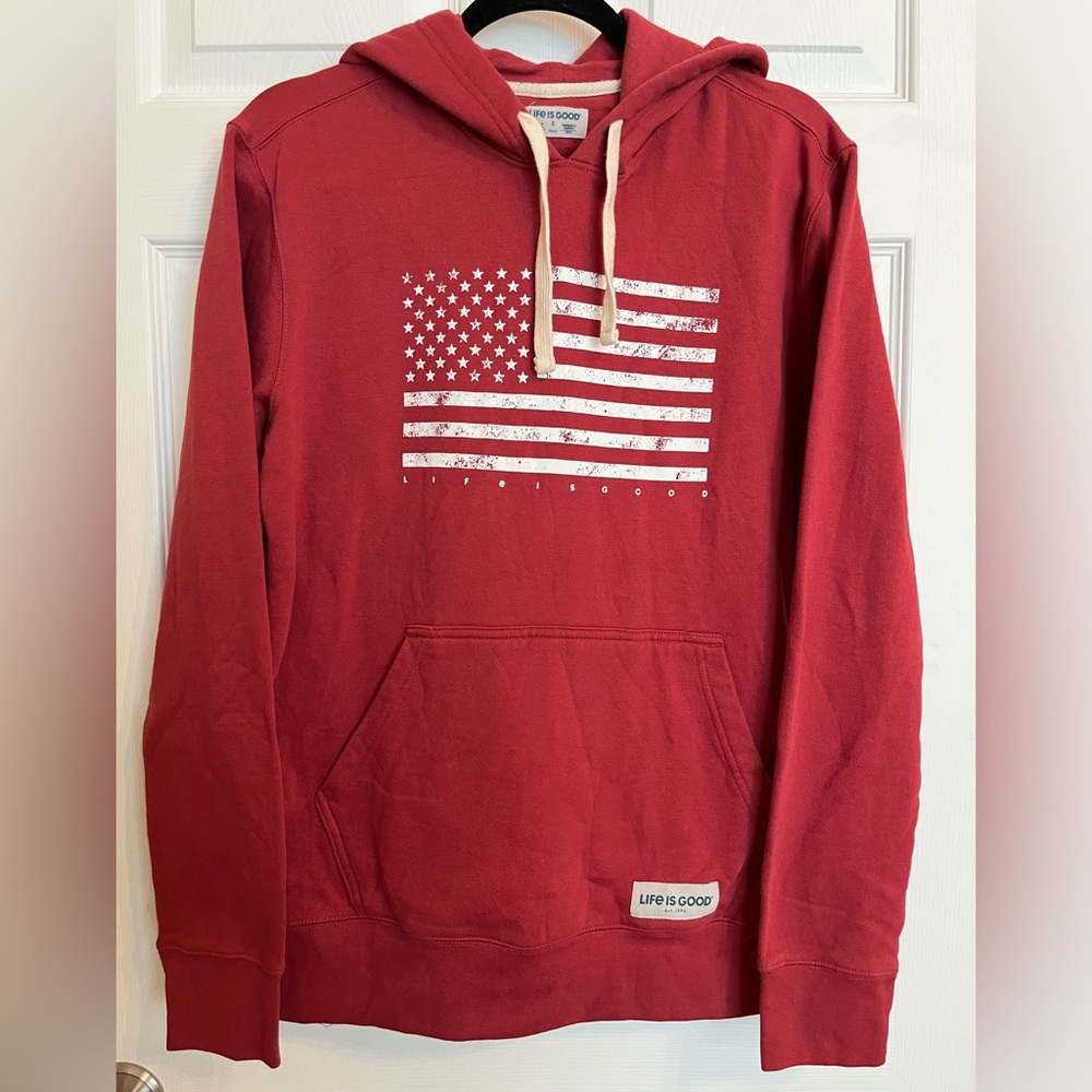 Life Is Good Men's Pullover Hoodie Sweatshirt American Flag USA Faded Red Small